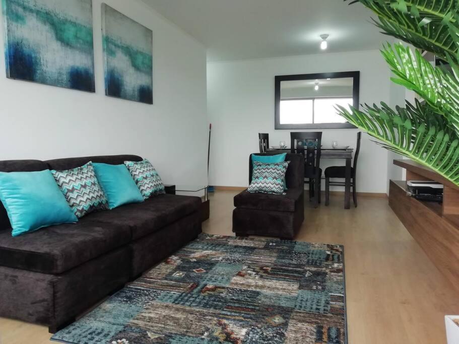 Lindo Y Espacioso Departamento Muy Cerca A Miraflores Lima